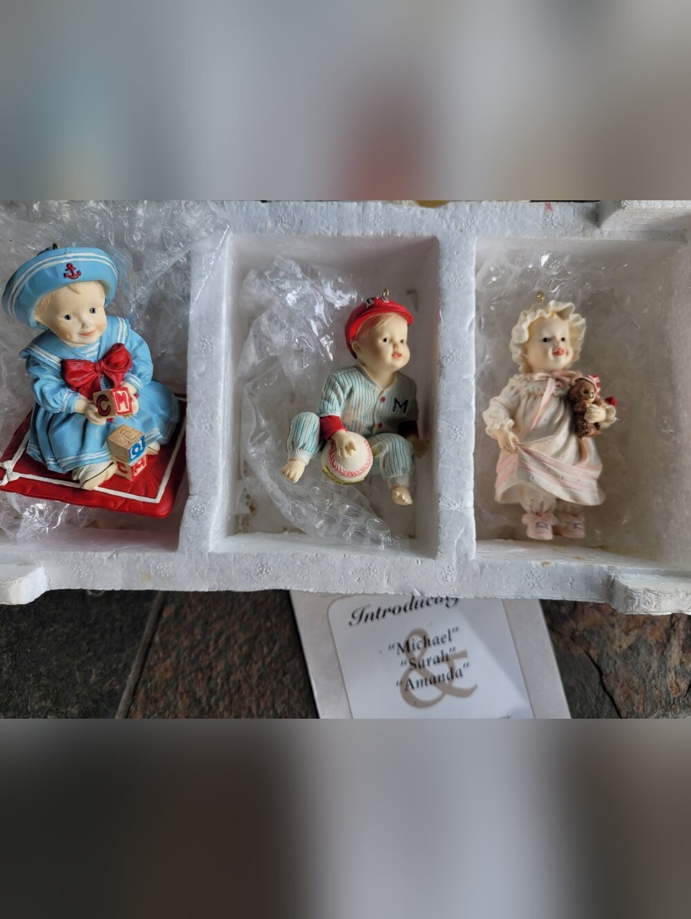 Ashton Drake 1993 Heirloon Baby Figurine Ornament By Yolando Bello (BC1)